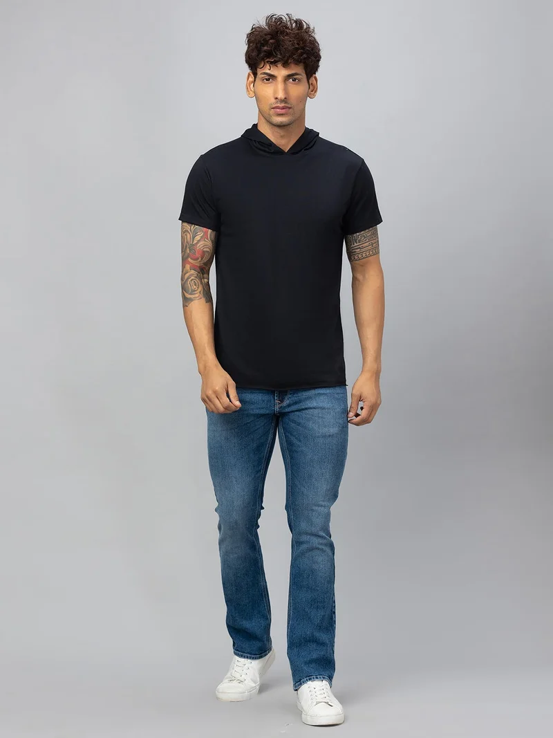 جلو باص تيشيرت رياضي رجالي بقلنسوة قطن أسود مطبوع من الخلف بقصة عادية